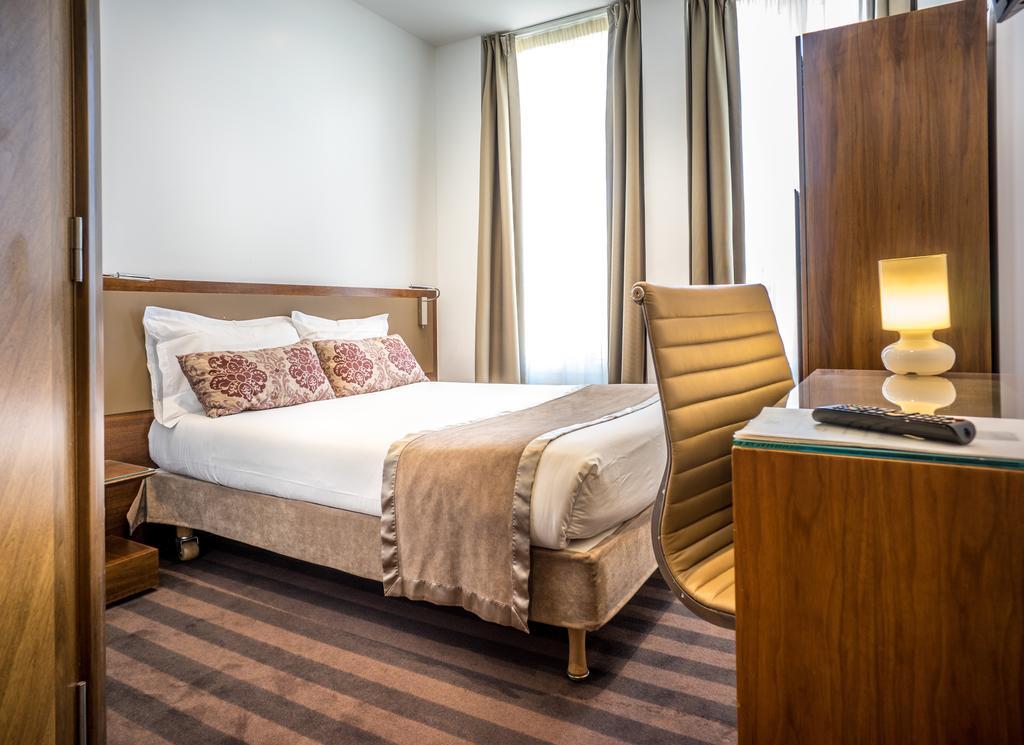 Art Hotel Congres Париж Экстерьер фото